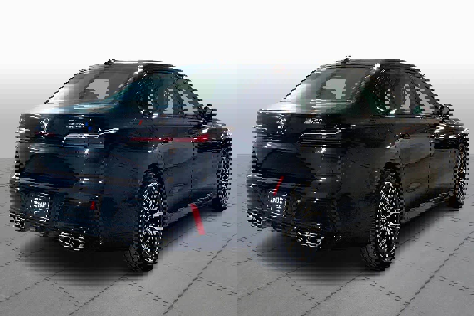 Certified 2023 BMW 760i xDrive image 13