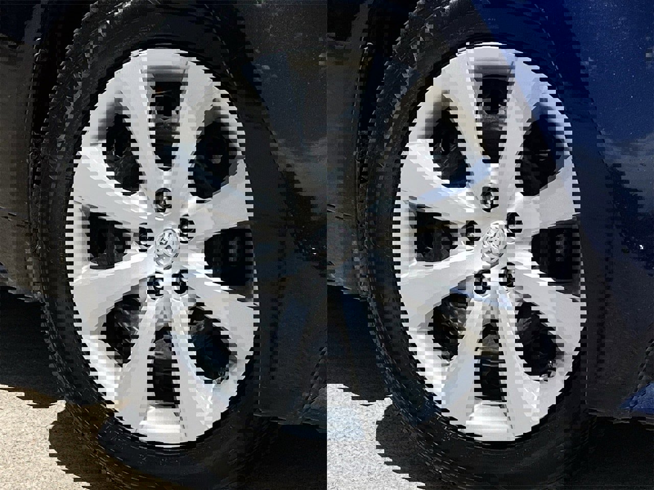 Used 2024 Toyota Corolla LE image 26