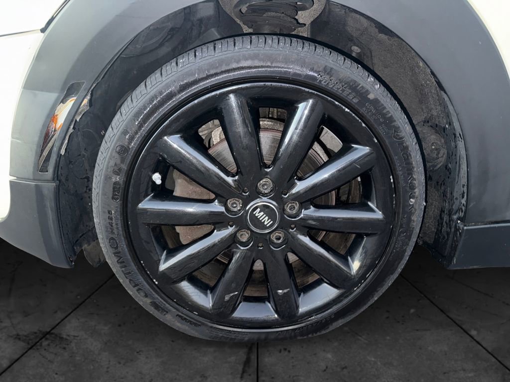 Used 2019 MINI Cooper S w/ Premium Package image 14