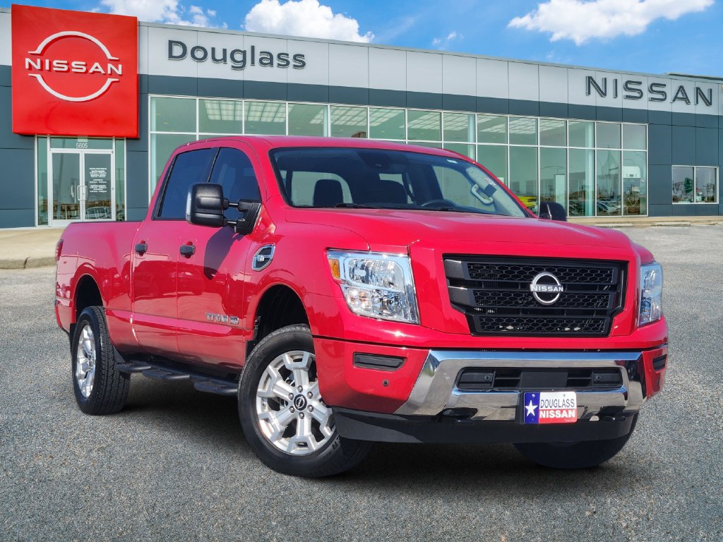 Used 2024 Nissan Titan SV w/ SV Convenience Package