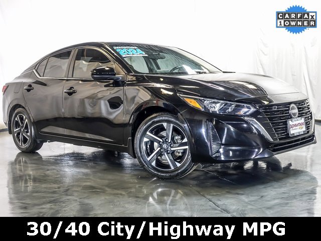 Used 2024 Nissan Sentra SV image 2