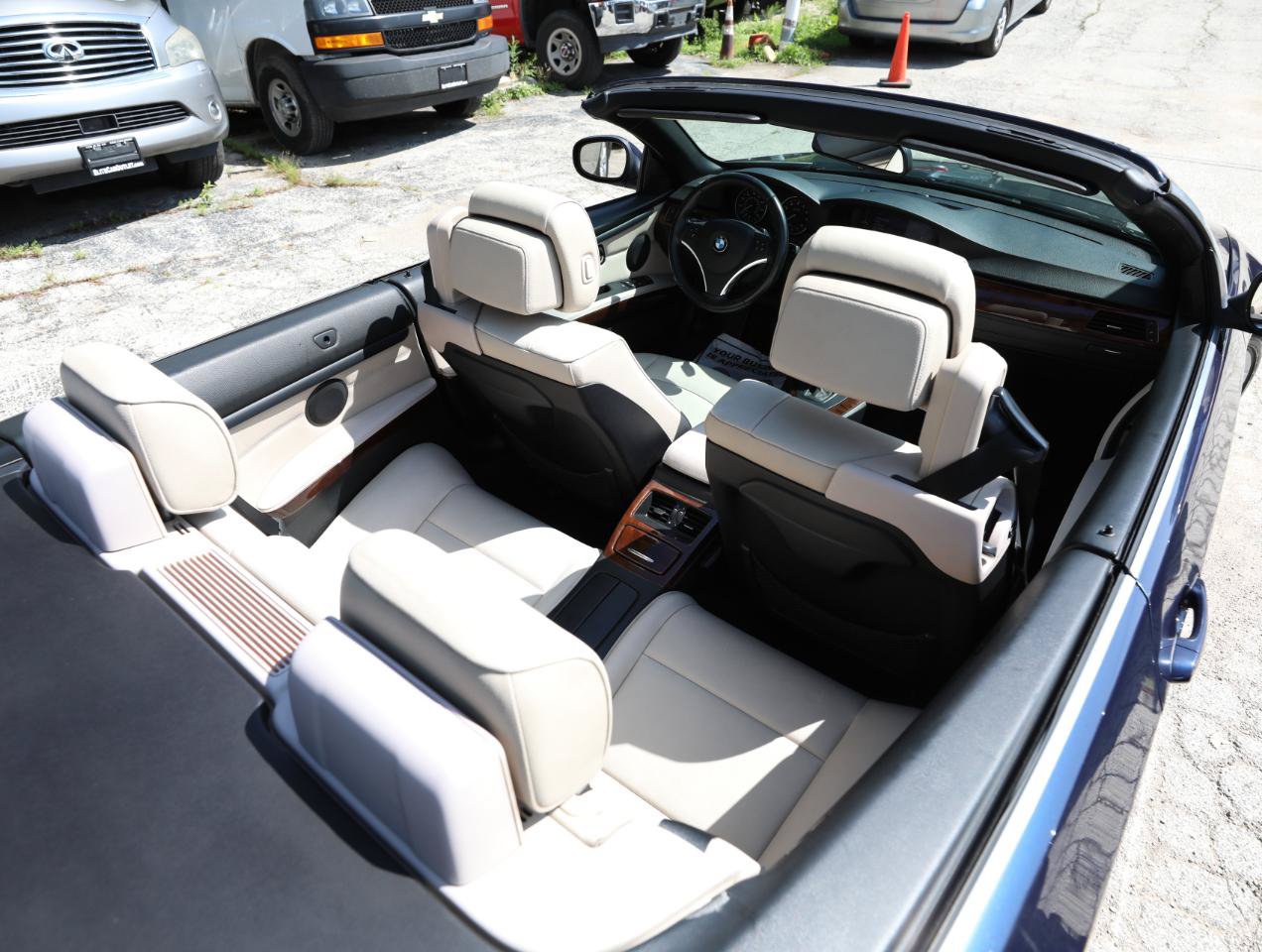 Used 2012 BMW 328i Convertible RWD image 15