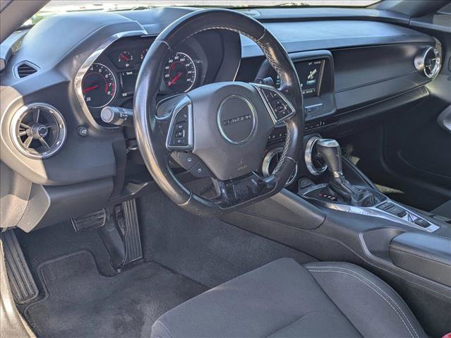 Used 2018 Chevrolet Camaro LT w/ RS Package image 10