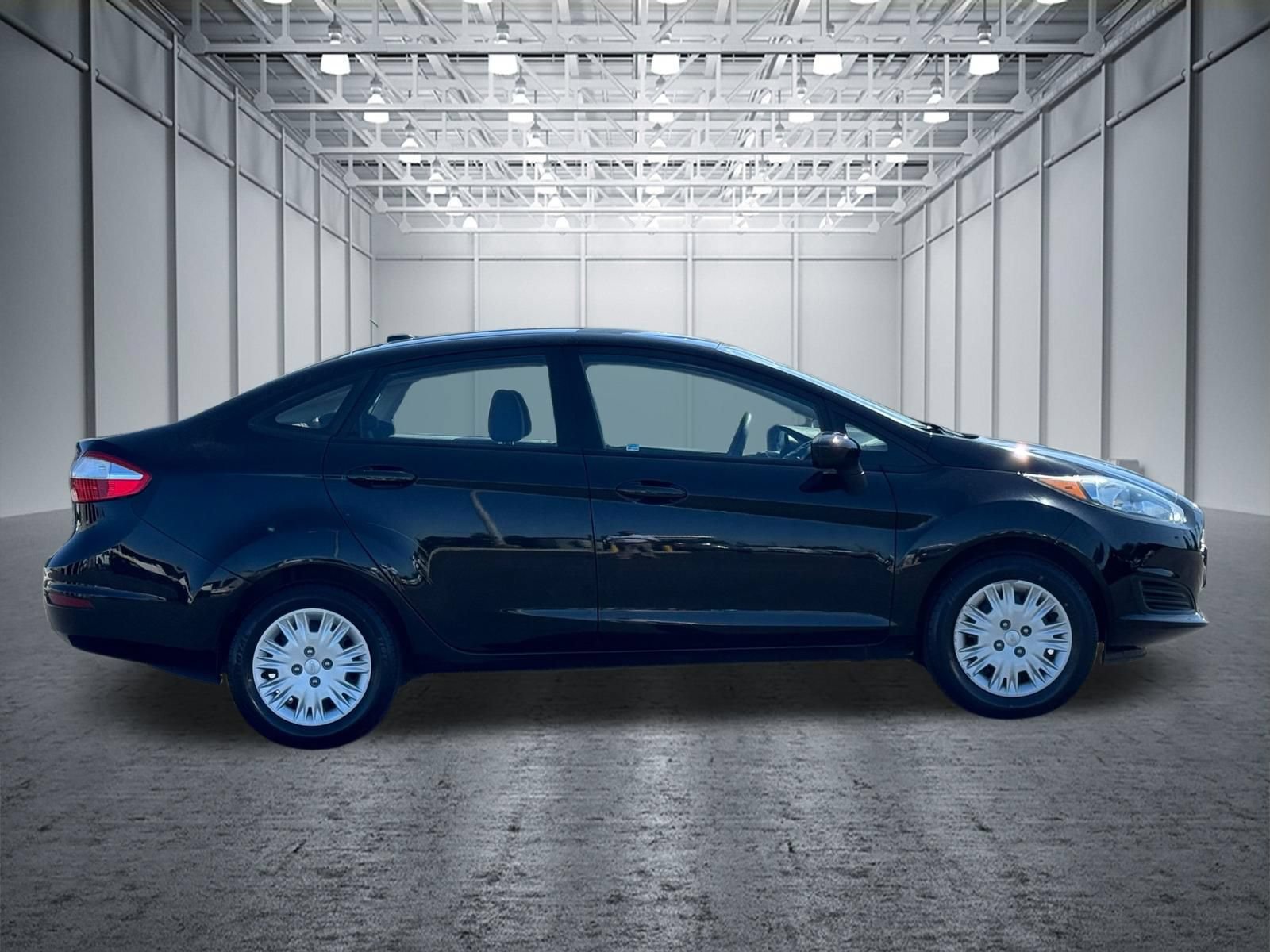 Used 2017 Ford Fiesta S FWD image 5