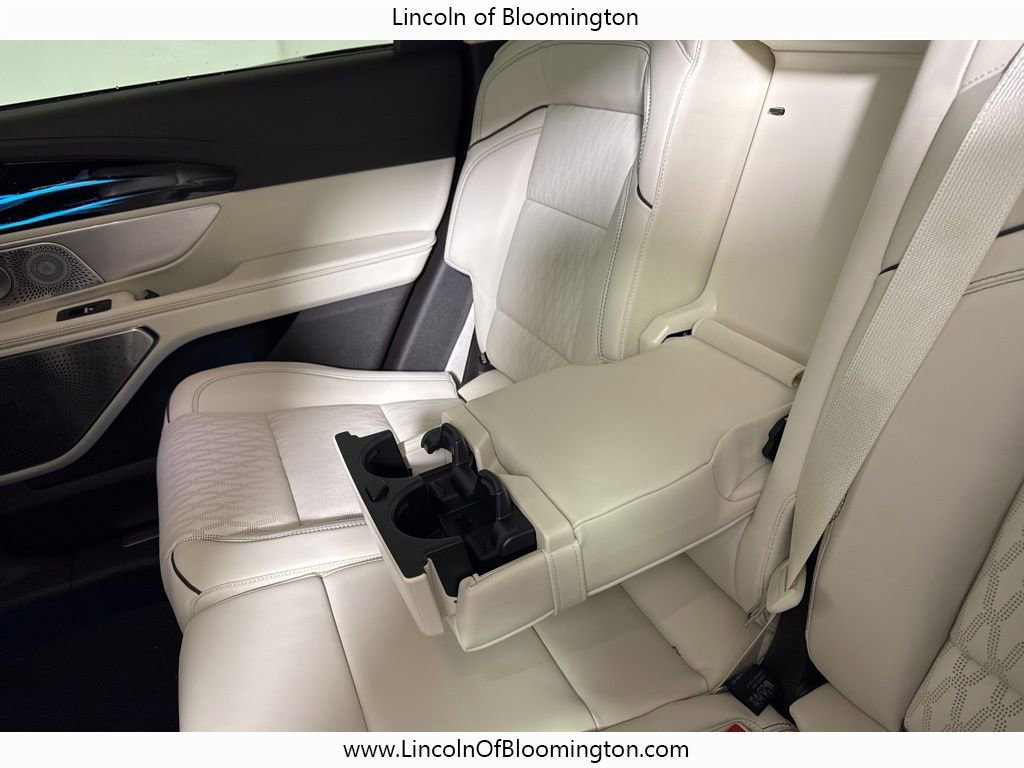 New 2026 Lincoln Nautilus Black Label w/ Jet Appearance Package image 59