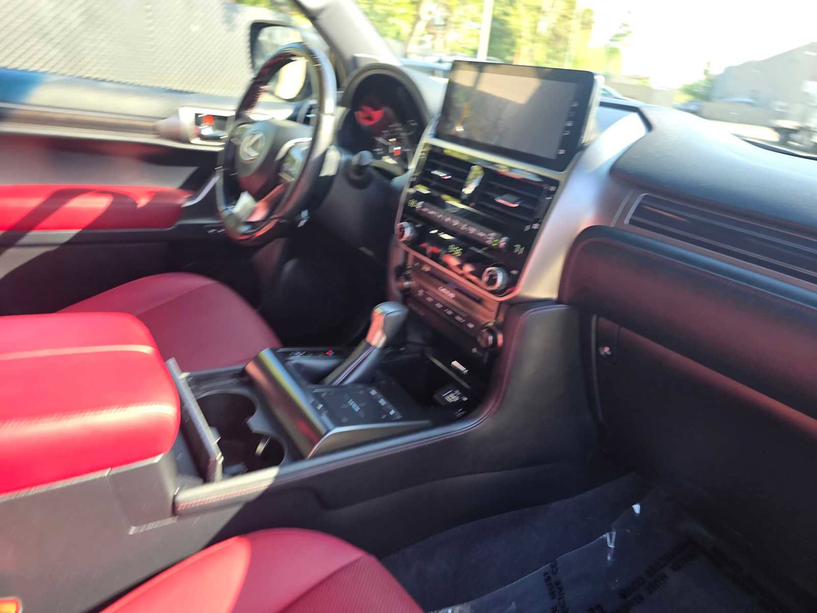 Used 2022 Lexus GX 460 Premium w/ Premium Package image 12