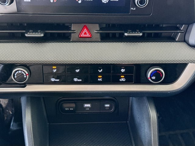 Certified 2025 Kia Sportage LX AWD/4WD image 15