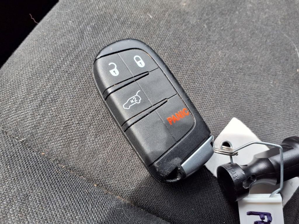 Used 2021 Dodge Durango SXT AWD/4WD image 30