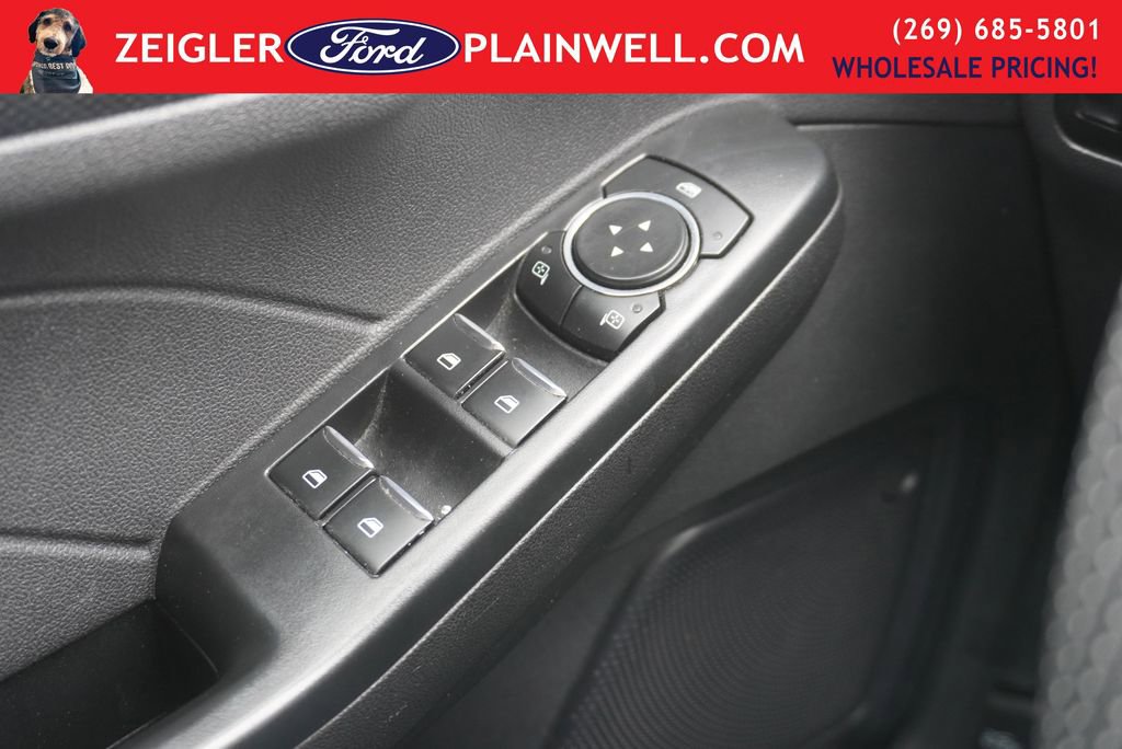 Used 2024 Ford Escape ST-Line image 30