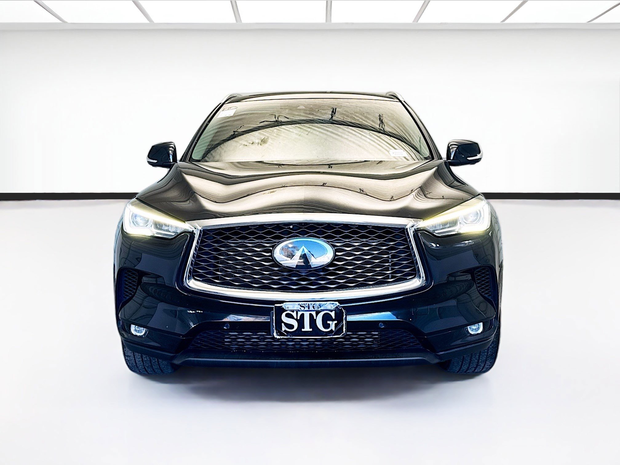 Used 2021 INFINITI QX50 Essential w/ Cargo Package image 2