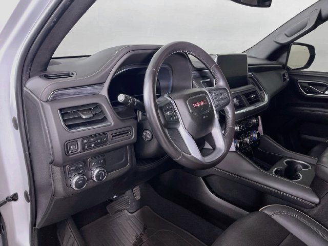 Used 2022 GMC Yukon SLT w/ SLT Premium Package AWD/4WD image 10
