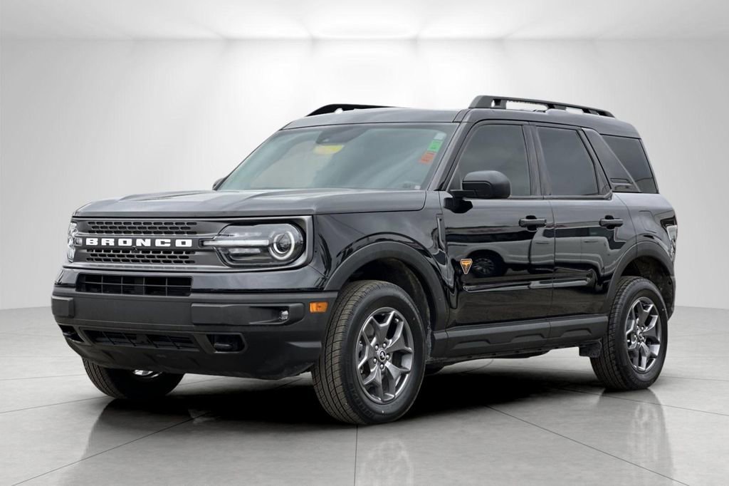 Used 2023 Ford Bronco Sport Badlands image 8