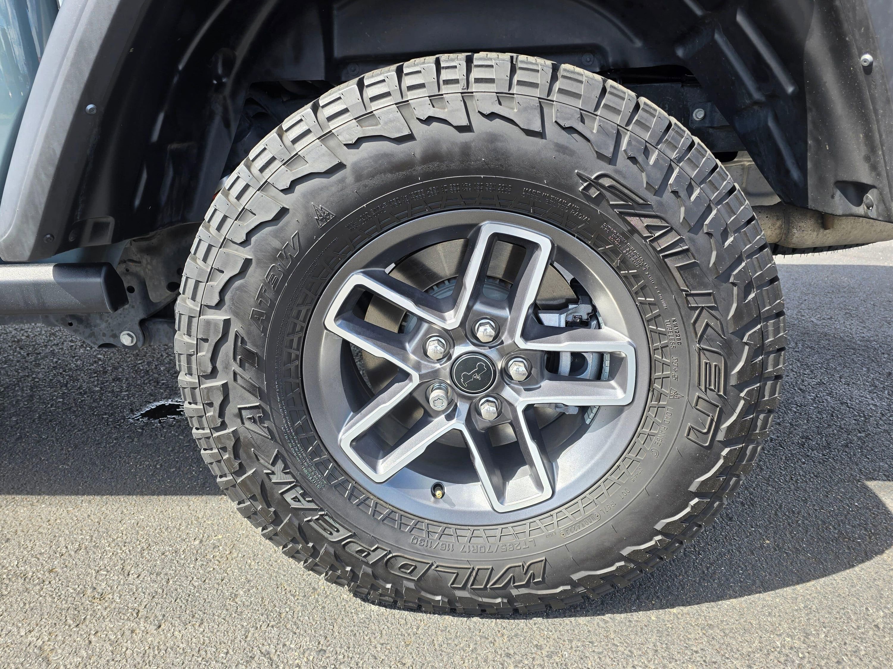 Used 2024 Jeep Gladiator Mojave w/ Convenience Group image 20