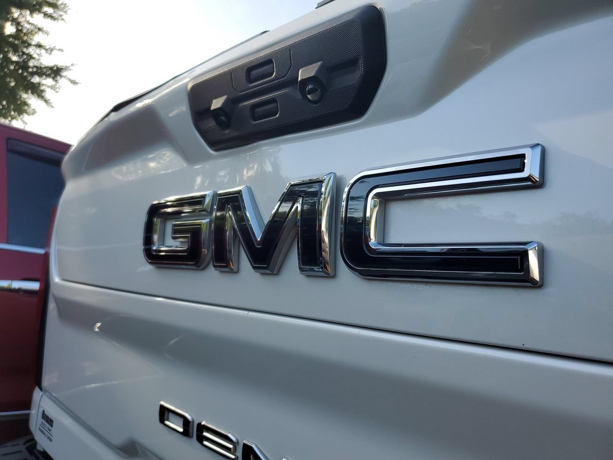 Used 2025 GMC Sierra 3500 Denali Ultimate AWD/4WD image 6