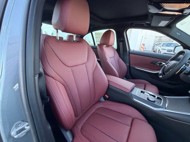 New 2026 BMW 330i Sedan w/ Convenience Package RWD image 24