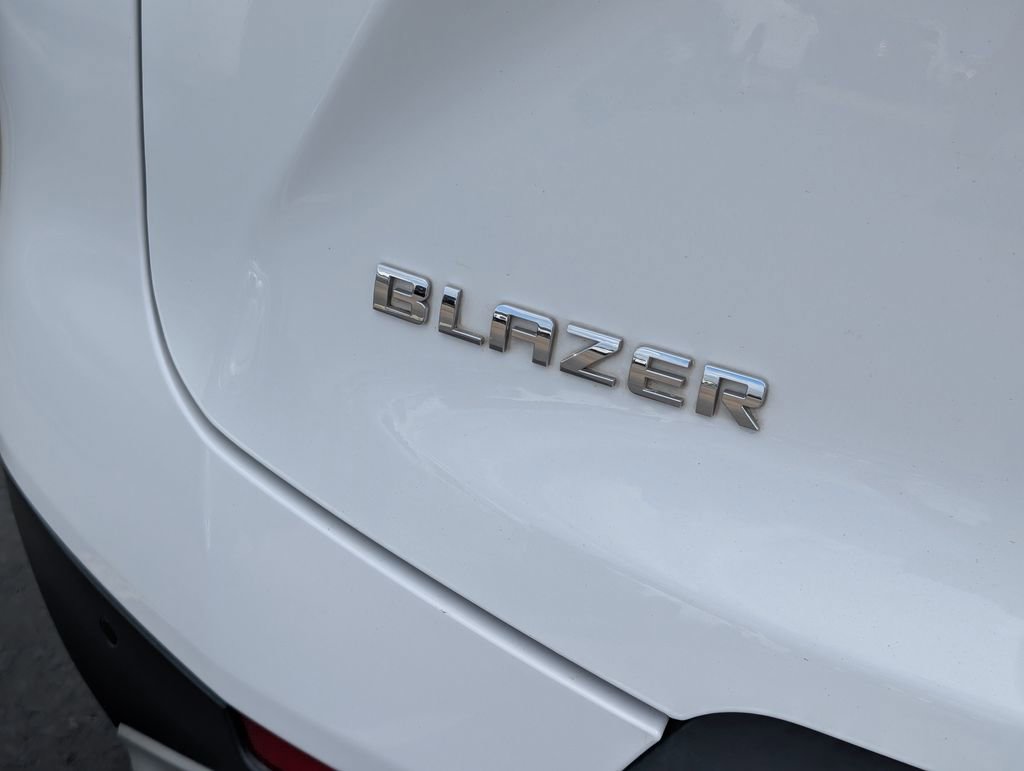 Used 2019 Chevrolet Blazer LT image 9