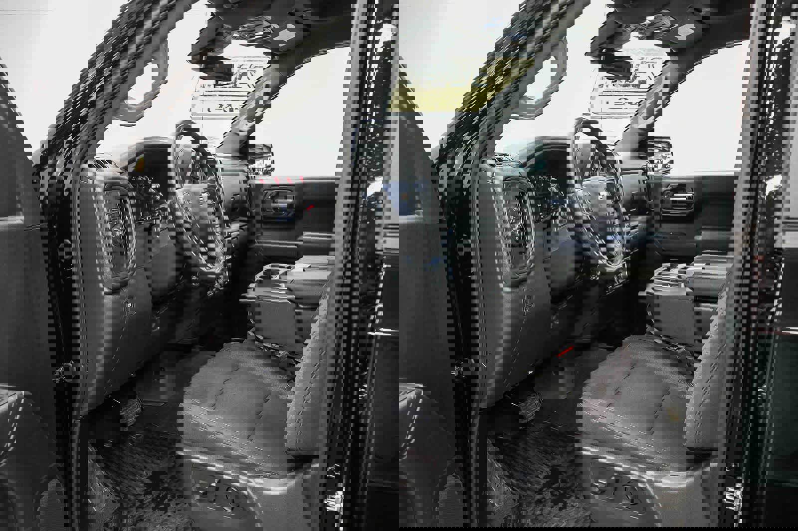 Used 2026 Chevrolet Silverado 1500 Custom w/ Turbomax Blackout Package image 17