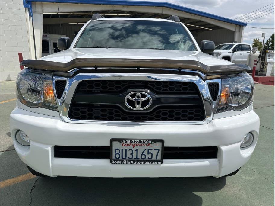 Used 2011 Toyota Tacoma 4x4 Double Cab w/ TRD Off-Road Pkg w/JBL Audio image 4