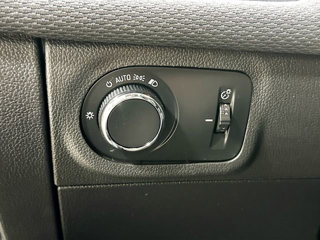 Used 2018 Chevrolet Cruze LS image 10