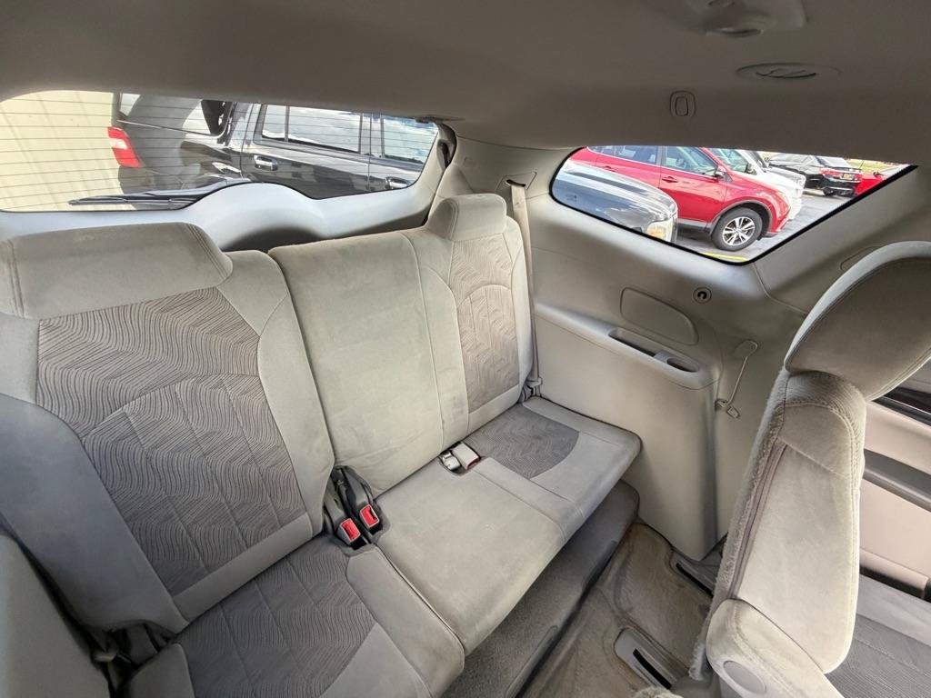 Used 2015 Buick Enclave Convenience FWD image 23
