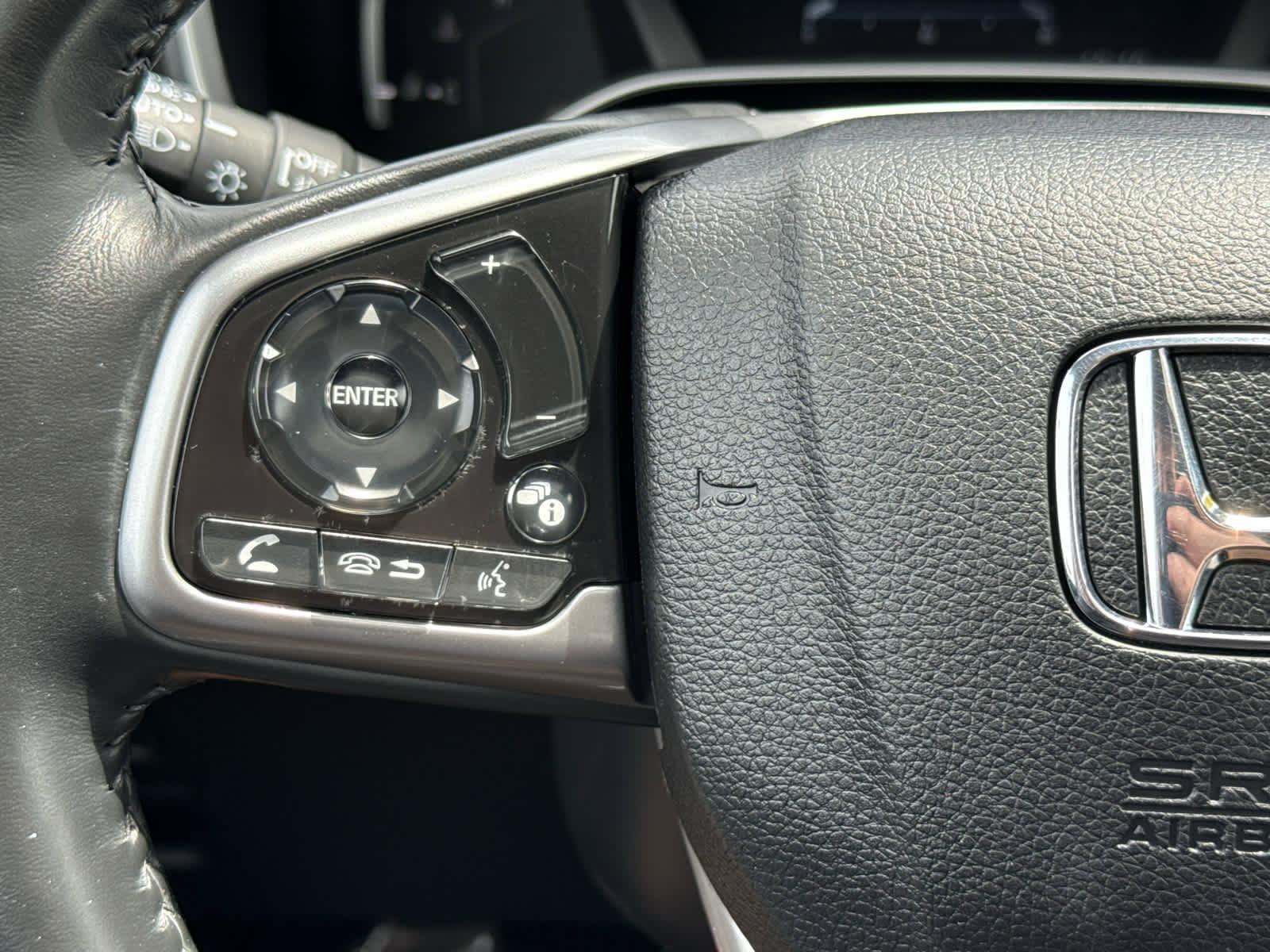 Used 2022 Honda CR-V Touring image 17