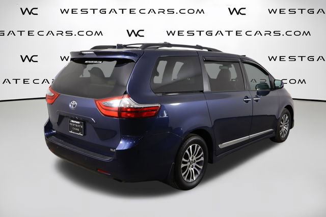 Used 2020 Toyota Sienna XLE w/ XLE Navigation Package image 49