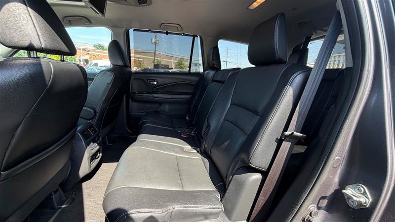 Used 2017 Honda Pilot Touring image 45