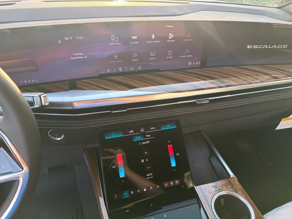 New 2026 Cadillac Escalade ESV Platinum Luxury w/ LPO, Floor Liner Package AWD/4WD image 24