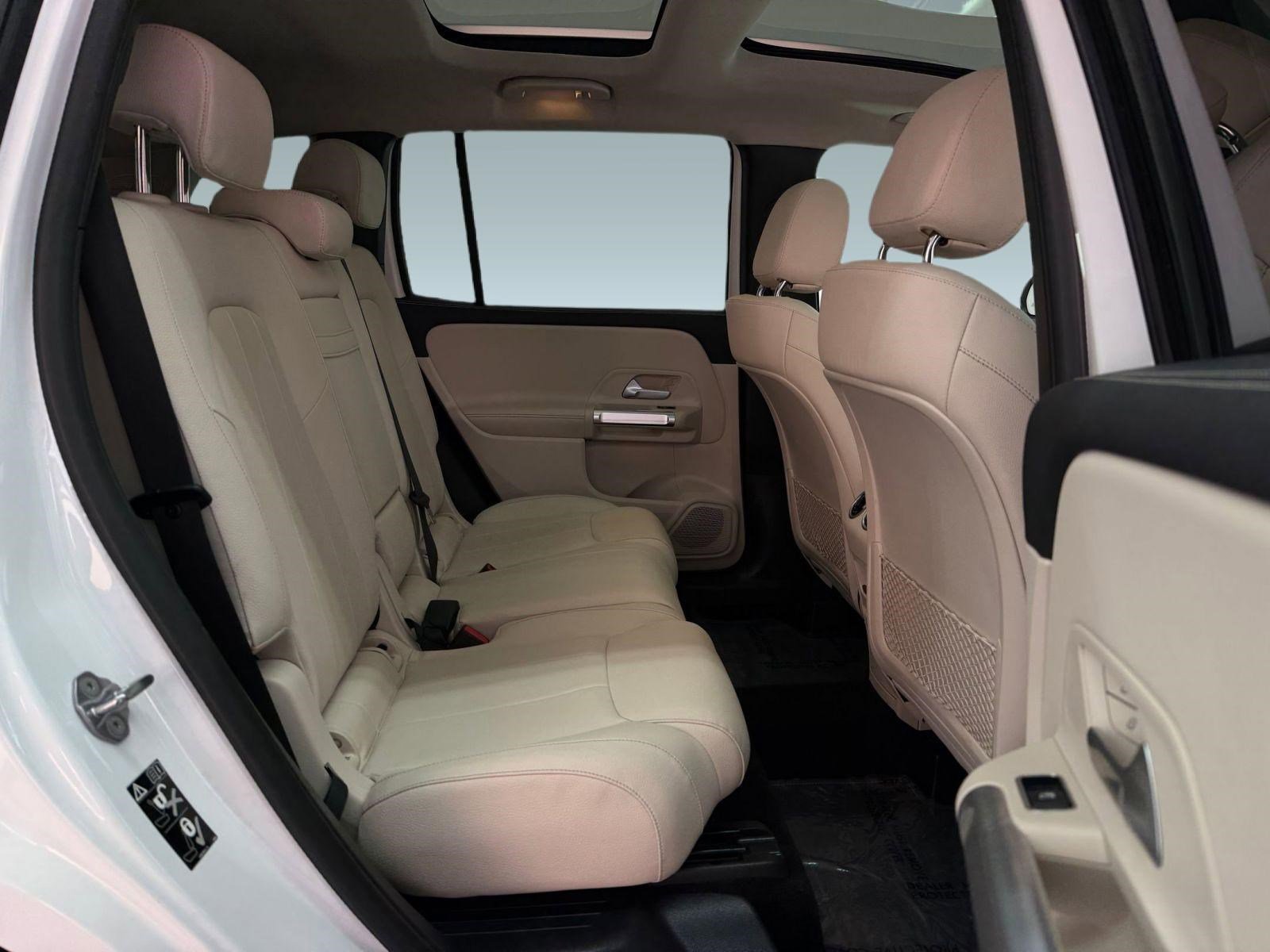 Used 2023 Mercedes-Benz GLB 250 image 25