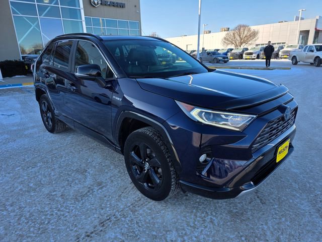 Used 2020 Toyota RAV4 XSE w/ XSE Grade Weather Package image 4