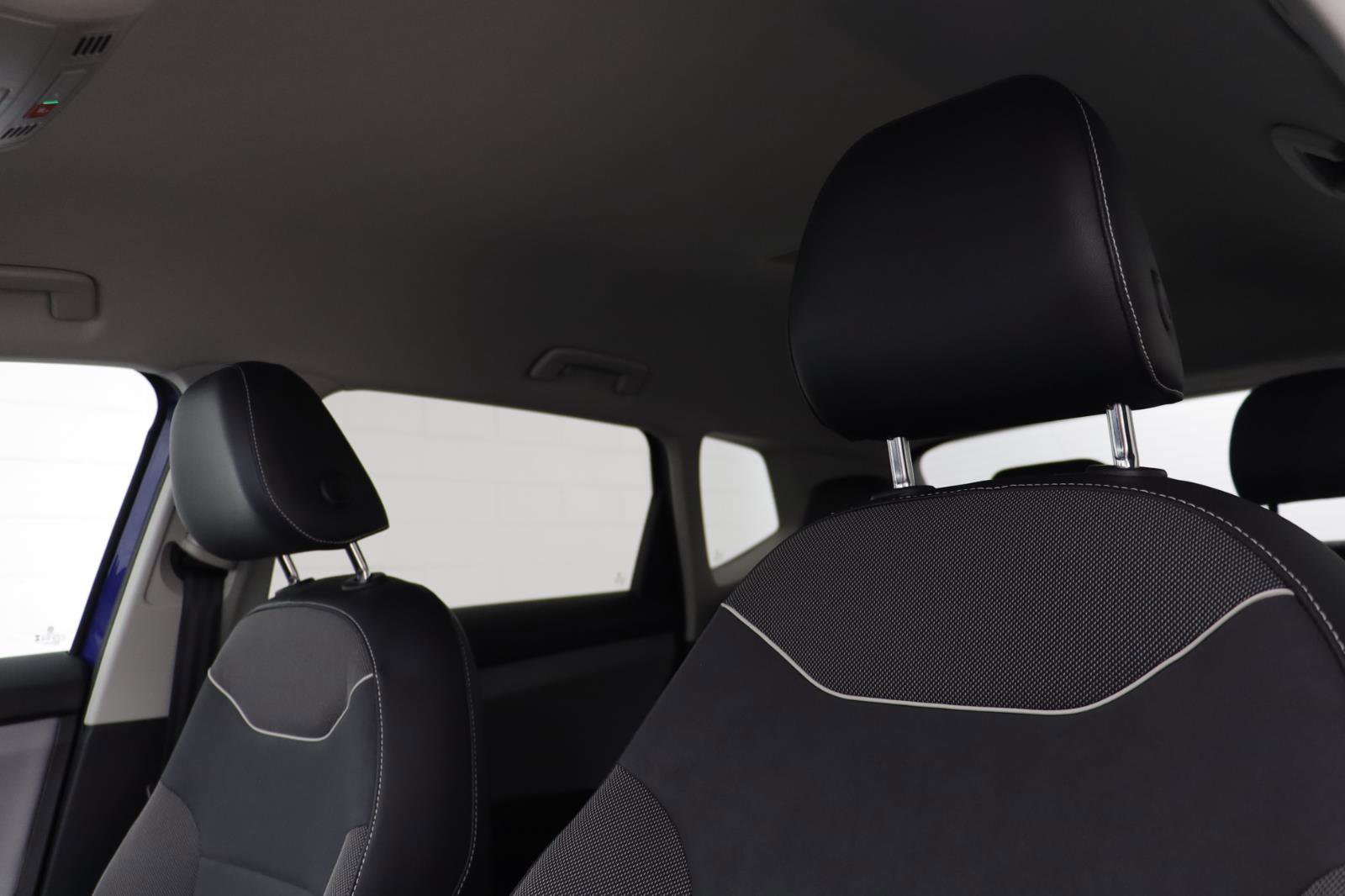 Used 2023 Volkswagen Taos SE image 12