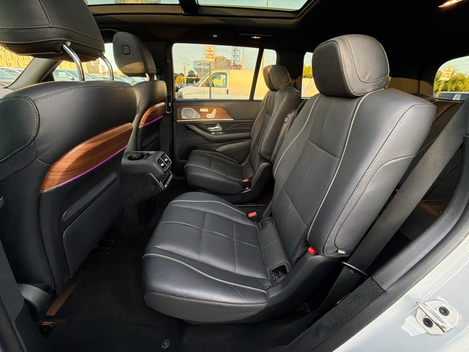Used 2024 Mercedes-Benz GLS 580 4MATIC image 25