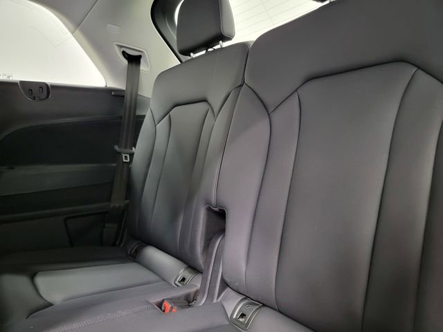 Used 2023 Audi Q7 3.0T Prestige image 19