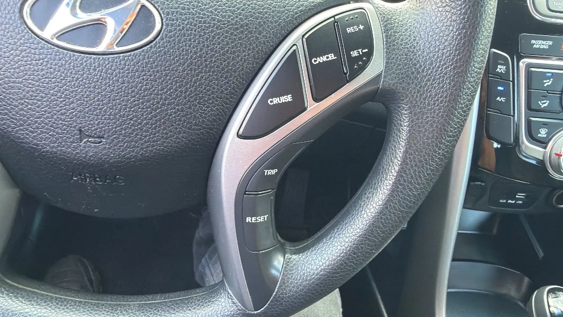 Used 2017 Hyundai Elantra GT FWD image 11