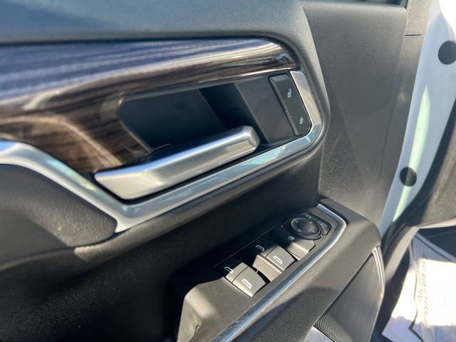 Used 2025 Chevrolet Silverado 2500 LT w/ Convenience Package image 11