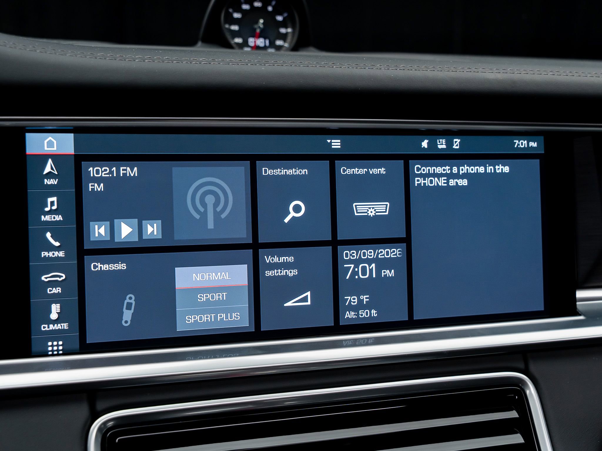 Used 2019 Porsche Panamera GTS w/ Assistance Package image 59