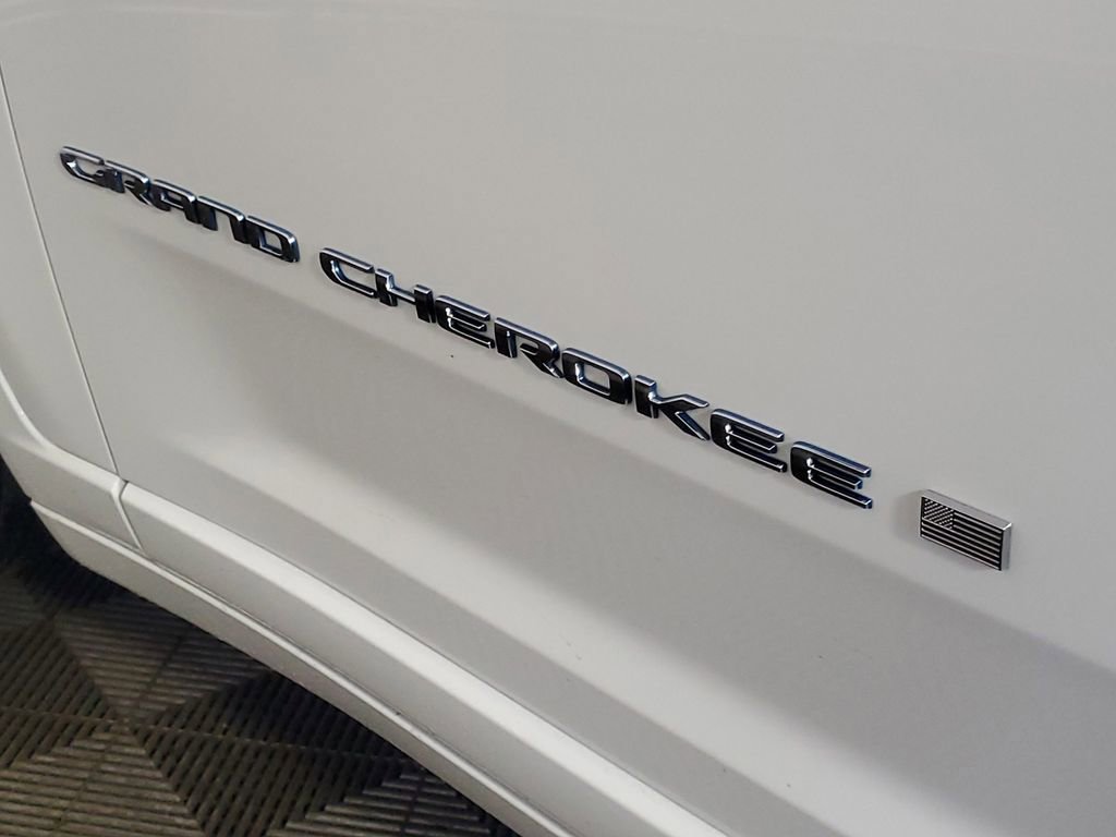 Used 2022 Jeep Grand Cherokee Overland image 6