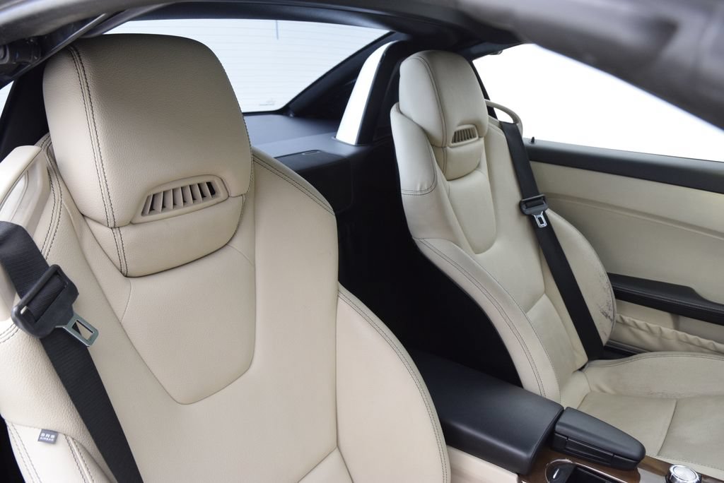 Used 2016 Mercedes-Benz SLK 300 image 17