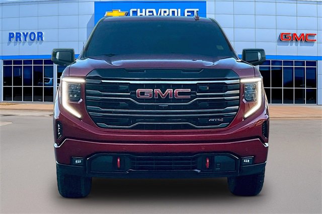 Used 2025 GMC Sierra 1500 AT4 w/ AT4 Premium Package image 2