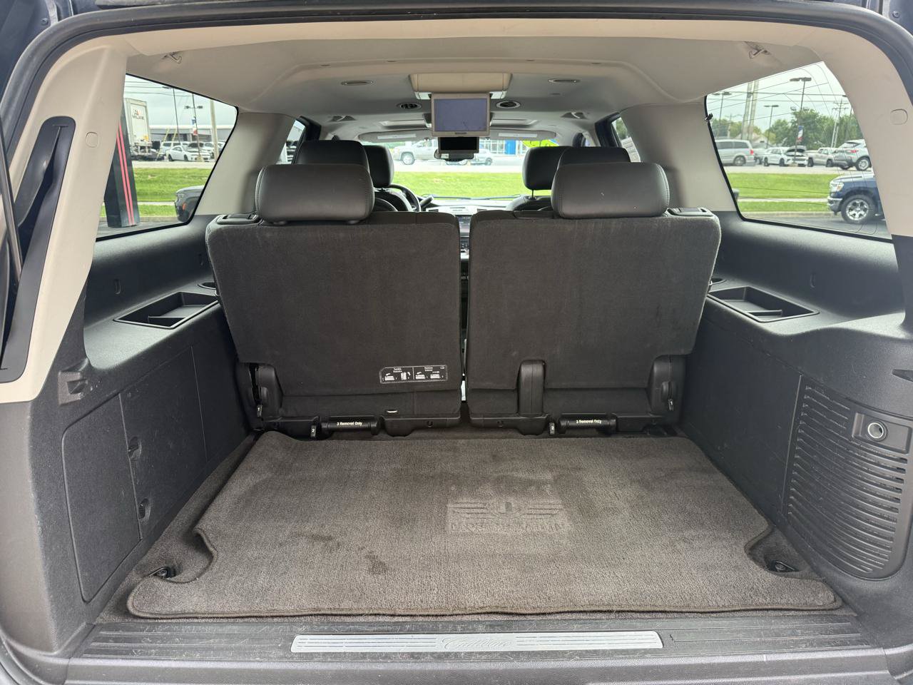 Used 2013 Cadillac Escalade ESV Premium AWD/4WD image 30
