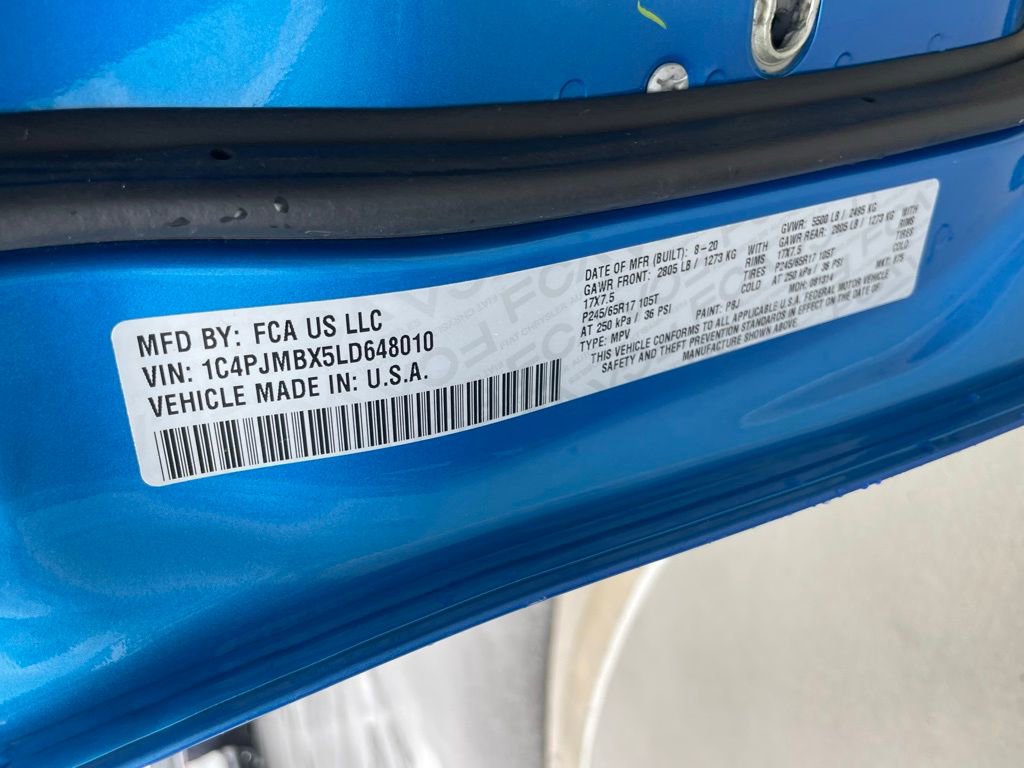 Used 2020 Jeep Cherokee Trailhawk w/ Cold Weather Group image 34