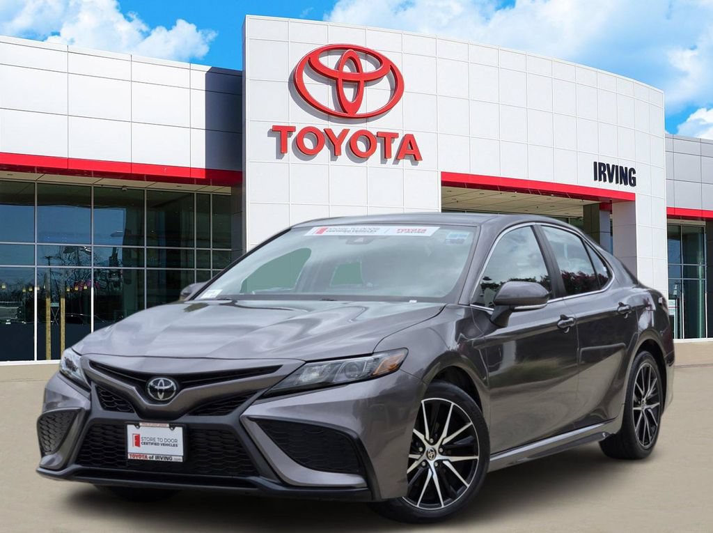 Used 2024 Toyota Camry SE