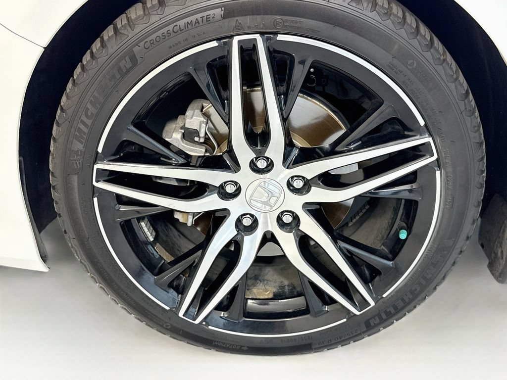 Certified 2021 Honda Accord Touring image 30