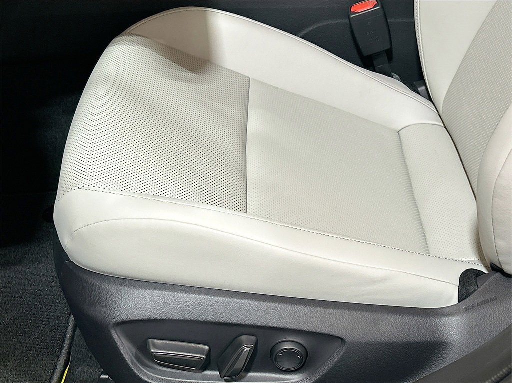 New 2026 Toyota Prius XLE image 18