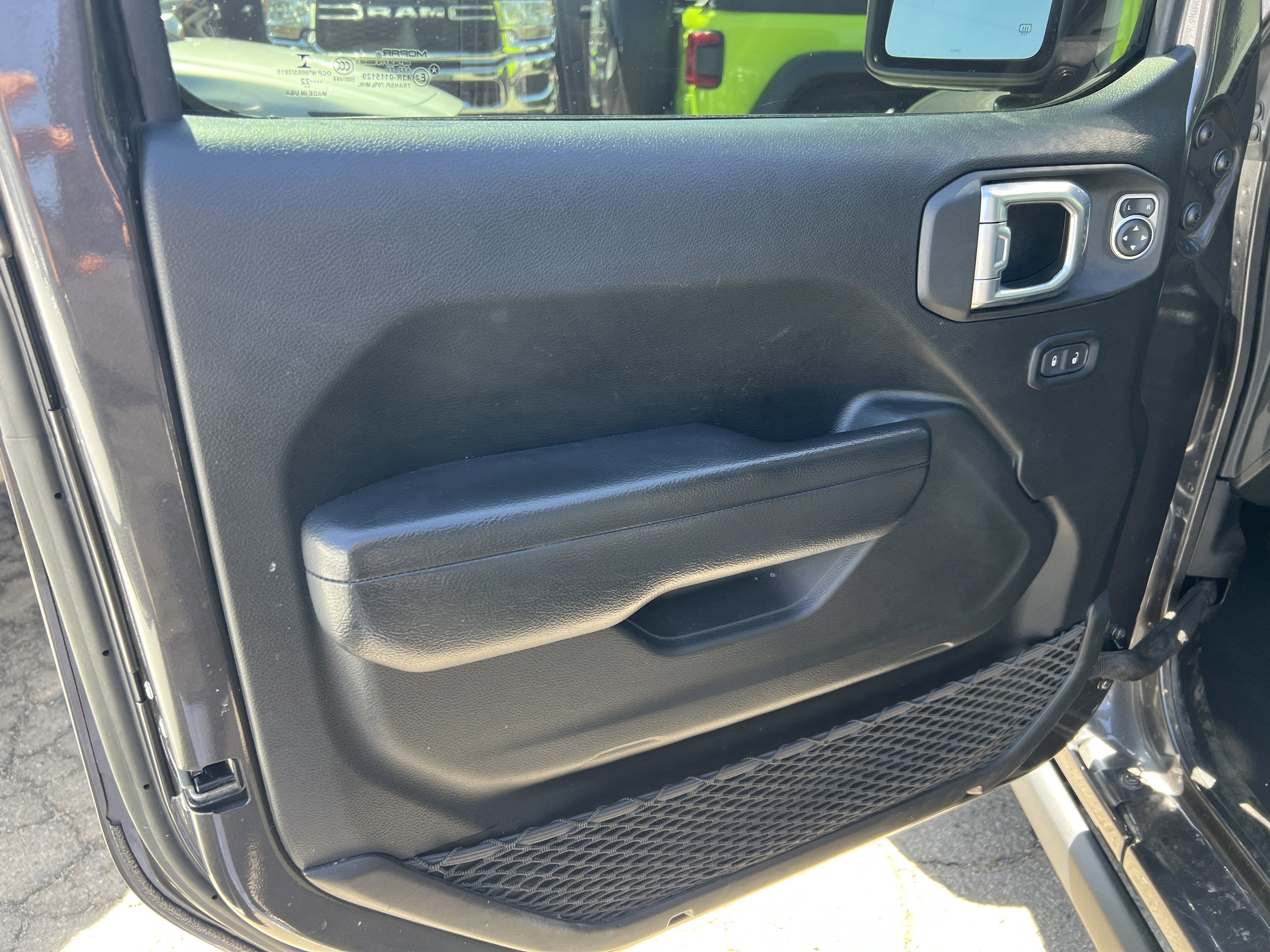 Used 2022 Jeep Wrangler Unlimited Sport AWD/4WD image 13