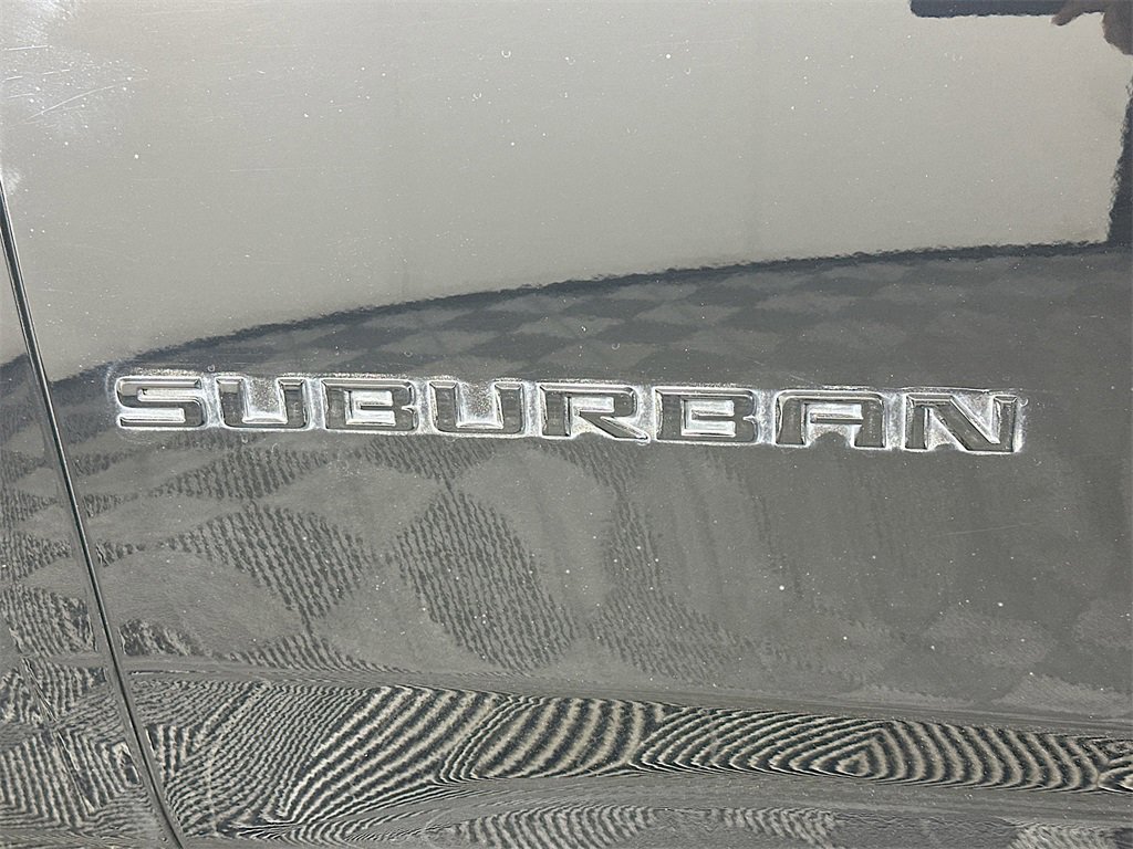 Used 2021 Chevrolet Suburban RST w/ Luxury Package image 29