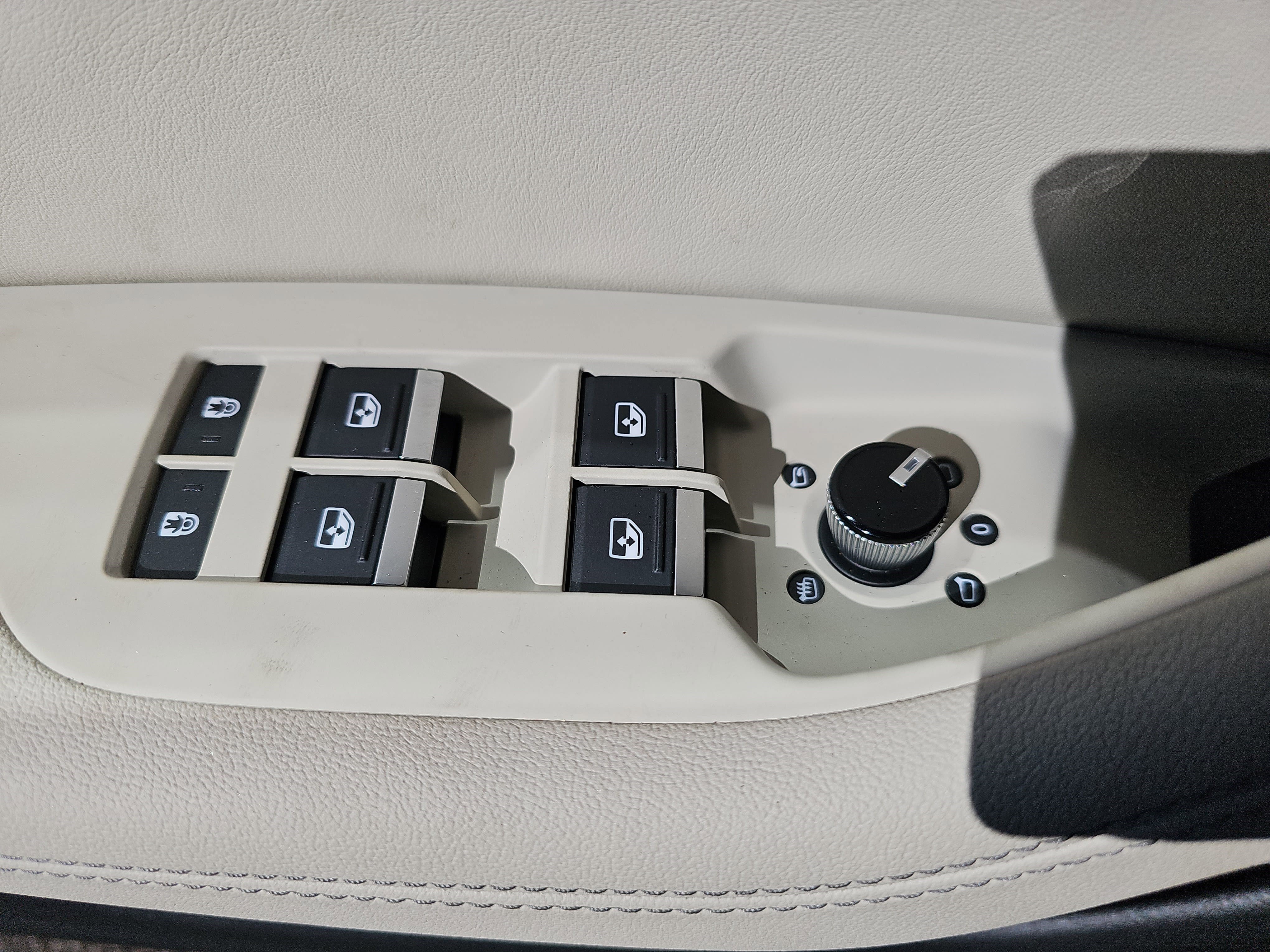 Used 2025 Audi A6 Premium Plus image 29