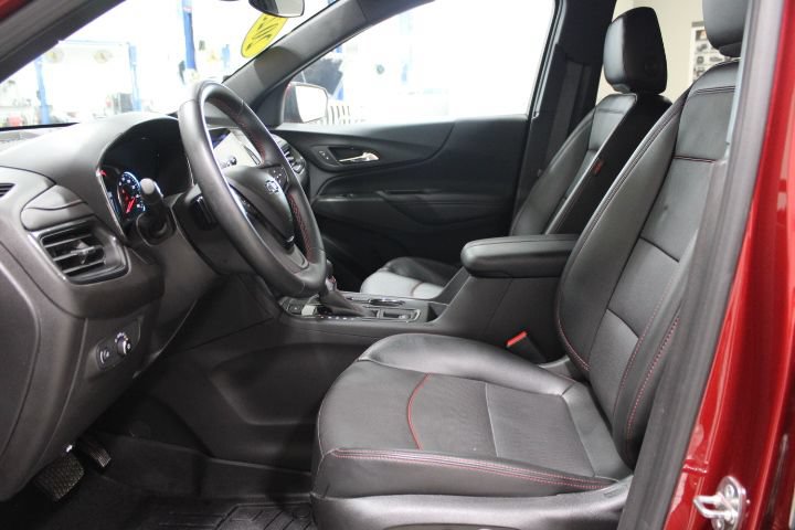 Used 2023 Chevrolet Equinox RS w/ RS Leather Package AWD/4WD image 18