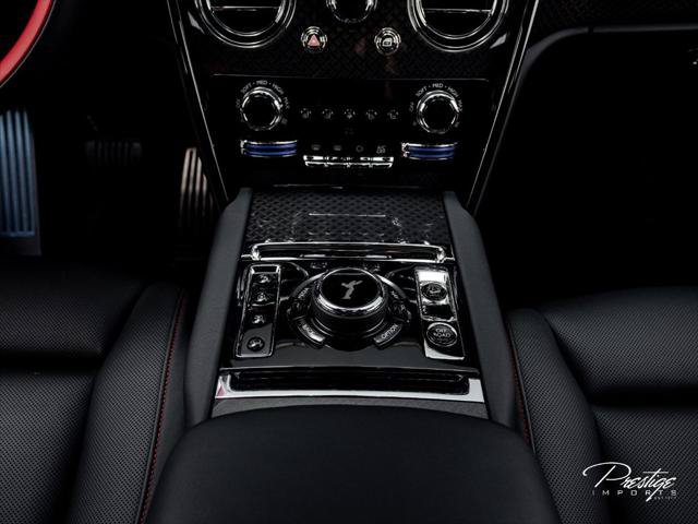 Used 2024 Rolls-Royce Cullinan Black Badge AWD/4WD image 35