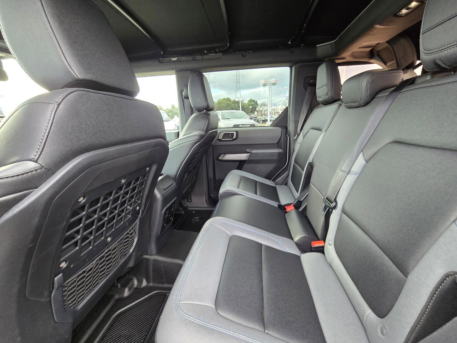 Used 2023 Ford Bronco Black Diamond image 10